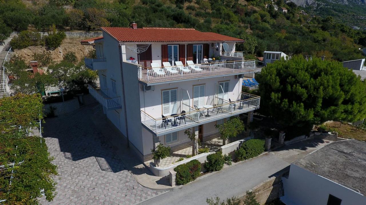 Apartments Asija Brela Exteriér fotografie